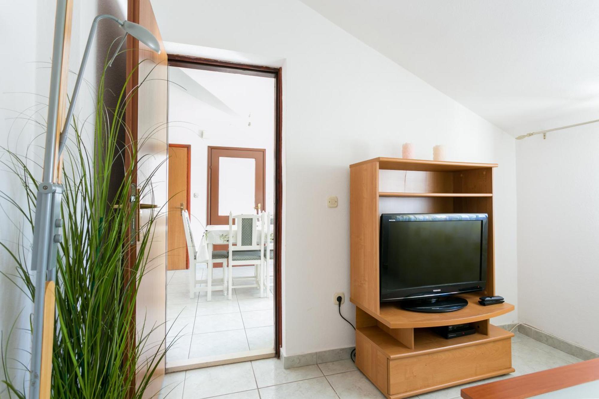 Apartments And Rooms With Parking Space Supetar, Brac - 5658 客房 照片