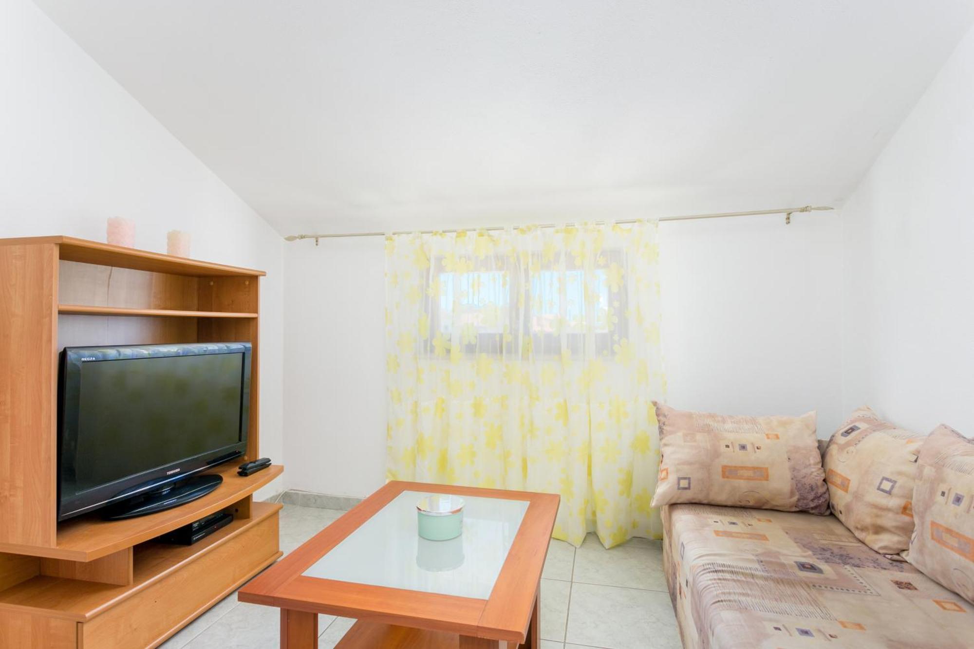 Apartments And Rooms With Parking Space Supetar, Brac - 5658 客房 照片